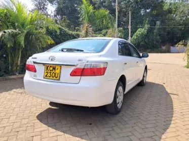 Toyota Premio