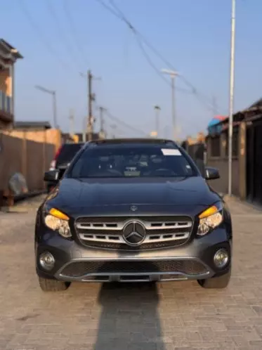 Mercedes-Benz GLA 250
