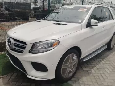 Mercedes-Benz GLE 400