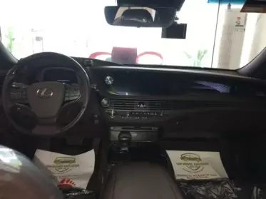 Lexus LS 500
