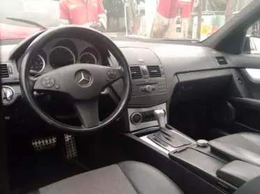 Mercedes-Benz C200
