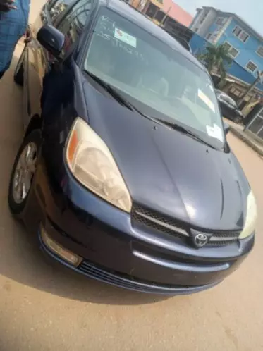 Toyota Sienna