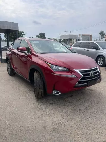 Lexus NX 200T