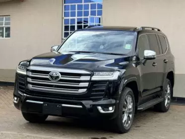 Toyota LAND CRUISER 300 LC300