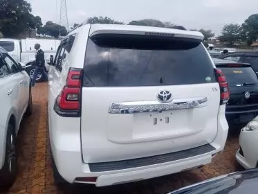 Toyota Landcruiser Prado