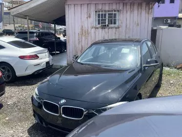 BMW 328i