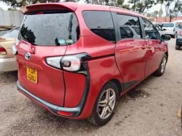 Toyota Sienta