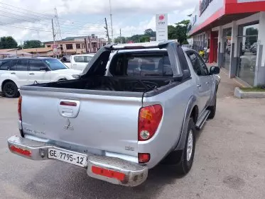 Mitsubishi L200 D/C Sportero A/T