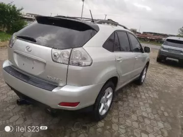 Lexus RX 330