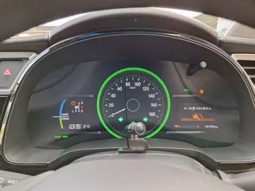 Honda Fit shuttle hybrid
