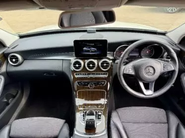 Mercedes-Benz C200