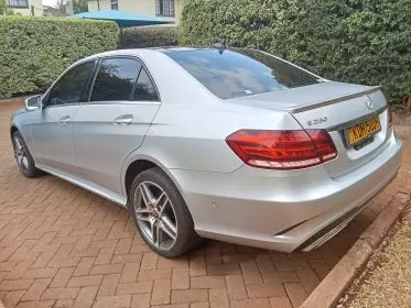 Mercedes-Benz E 250