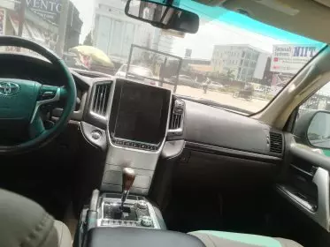 Toyota Land Cruiser Prado VX.L
