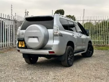 Toyota Landcruiser Prado