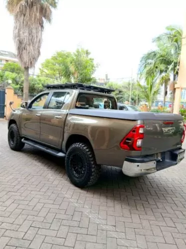 Toyota Hilux