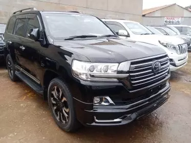 Toyota Landcruiser  V8