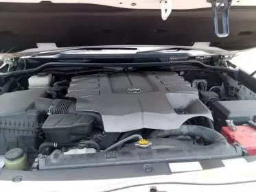 Toyota Landcruiser  V8