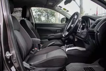 Mitsubishi RVR