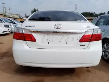 Toyota Premio