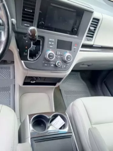 Toyota Sienna