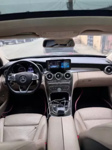 Mercedes-Benz C 300