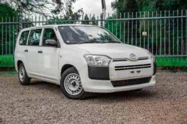 Toyota Succeed 
