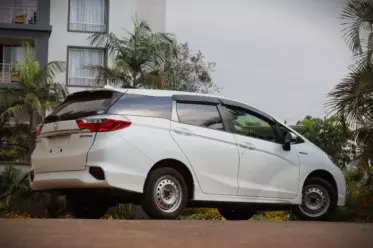 Honda Fit shuttle 
