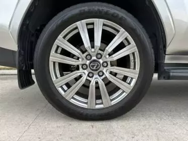 Lexus LX 600