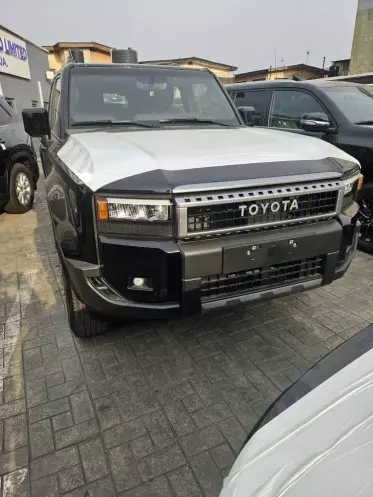 Toyota Landcruiser Prado