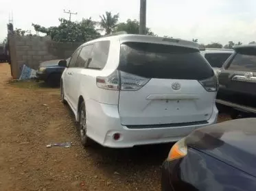 Toyota Sienna