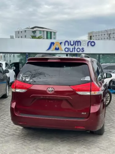 Toyota Sienna