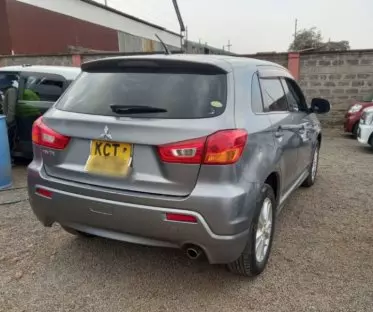 Mitsubishi RVR