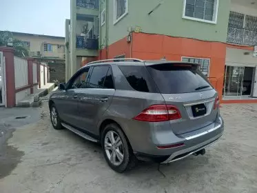 Mercedes-Benz ML 350
