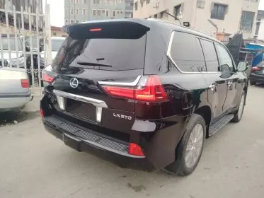 Lexus LX 570