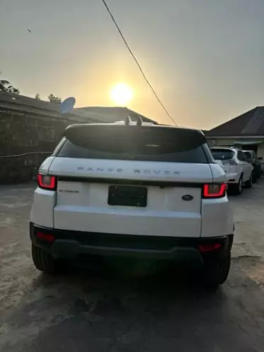 RANGE ROVER Vogue