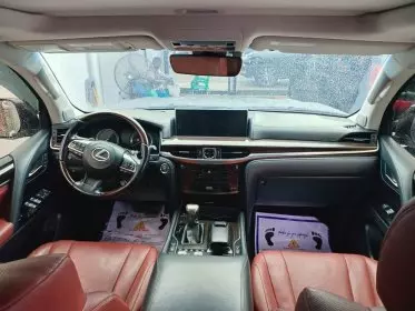 Lexus LX 570