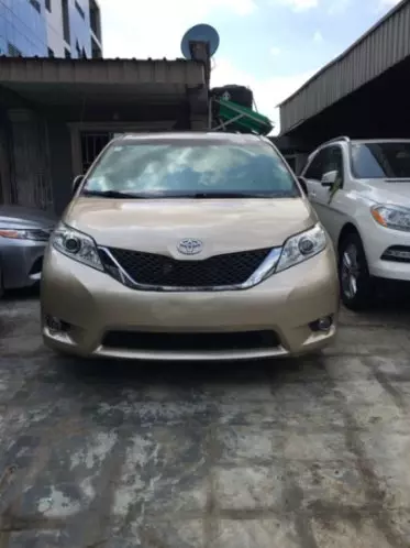 Toyota Sienna
