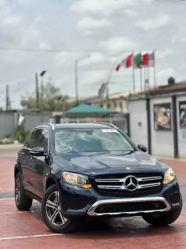 Mercedes-Benz GLC 300