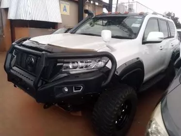 Toyota Landcruiser Prado