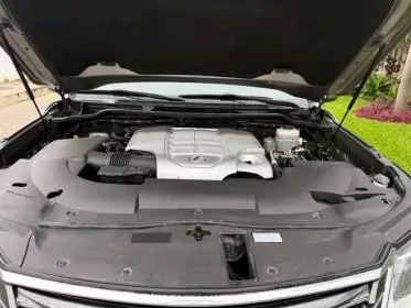Lexus LX 570