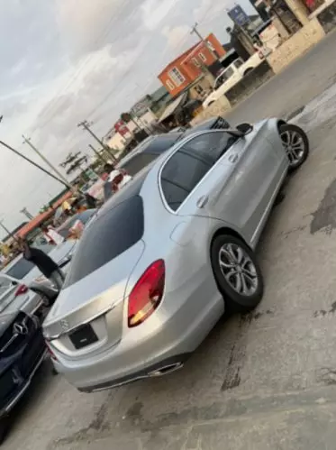 Mercedes-Benz C 300