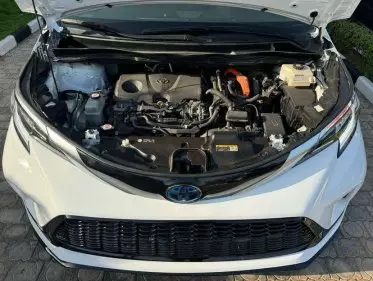 Toyota Sienta Hybrid 