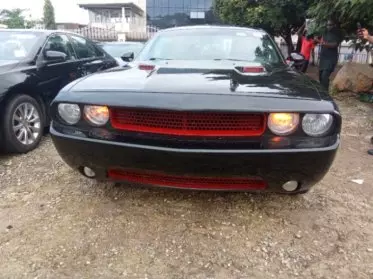 Dodge Challenger