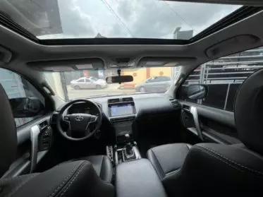 Toyota Landcruiser 300 VXR