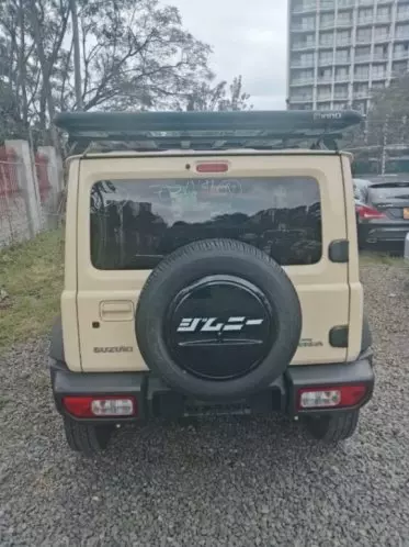 SUZUKI Sierra