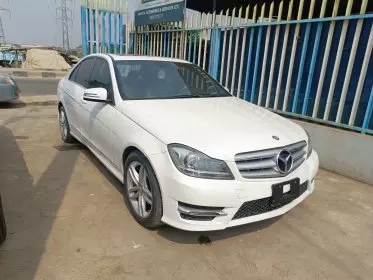 Mercedes-Benz C 300