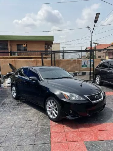 Lexus IS 350