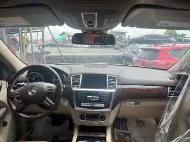 Mercedes-Benz ML 350