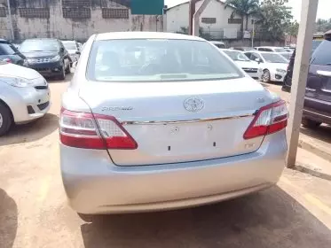 Toyota Premio