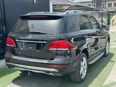 Mercedes-Benz GLE 350